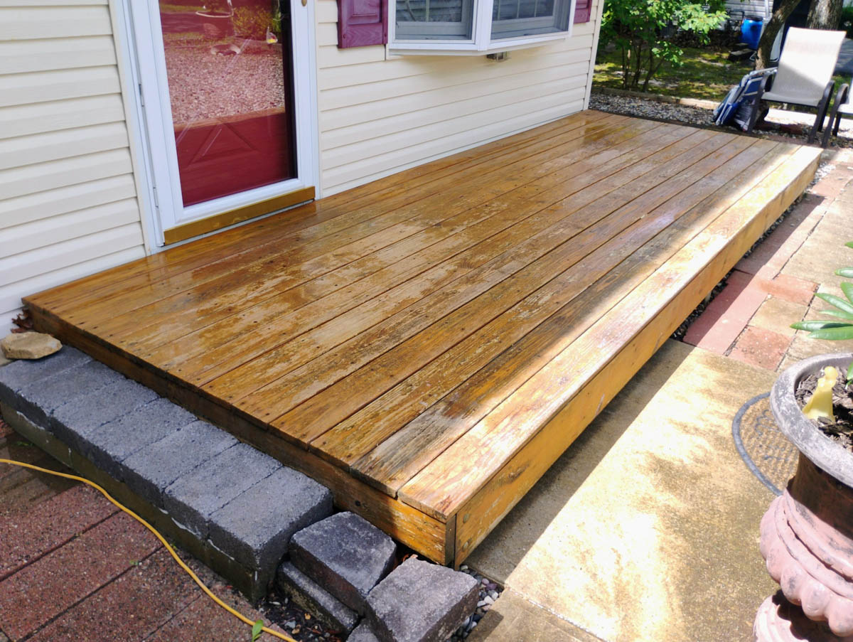 deck cleaning services after
